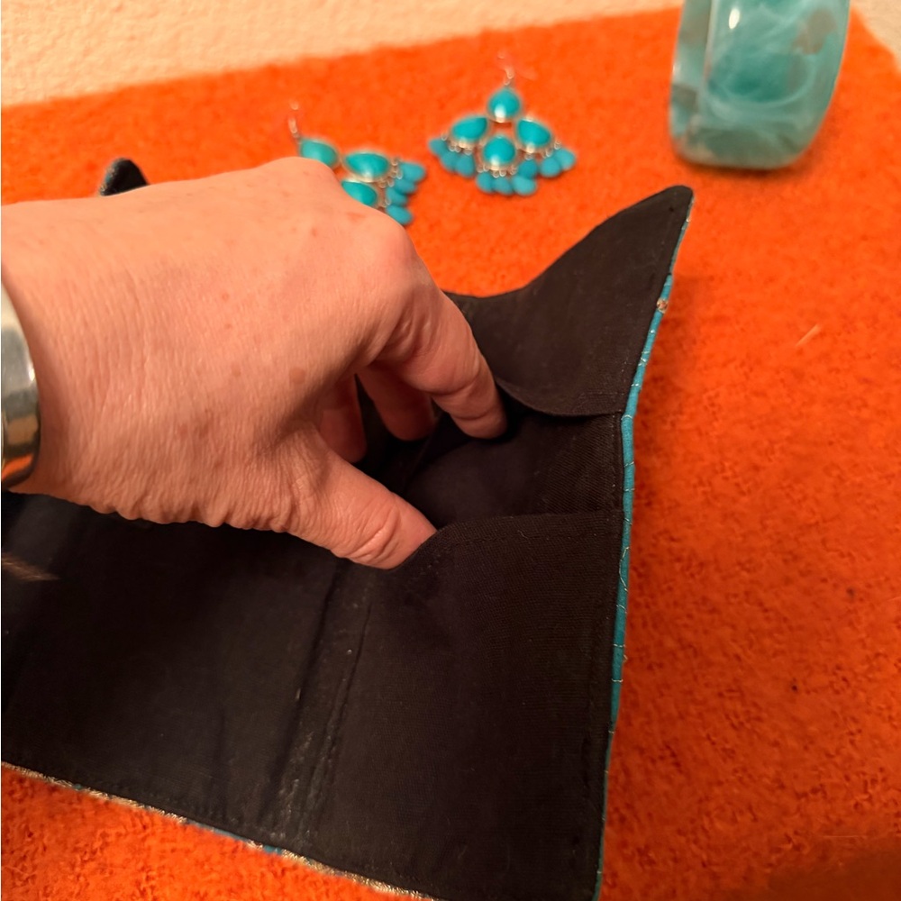 Turquoise wallet and jewelry bundle - Picture 6 of 8